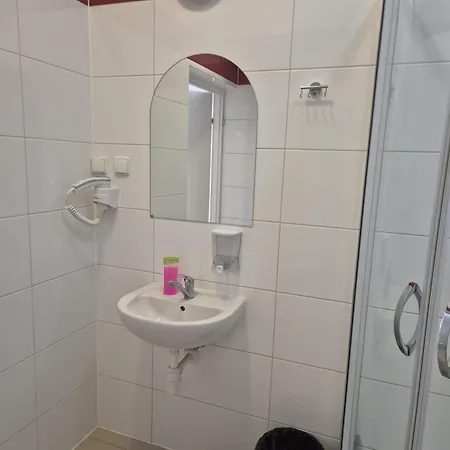 Hostel Wolka Kosowska Z Prywatnymi Lazienkami-3