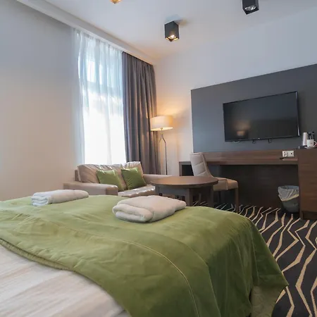 No1 Bed&Breakfast Restauracja ŚNIADANIE I PARKING W CENIE!-3