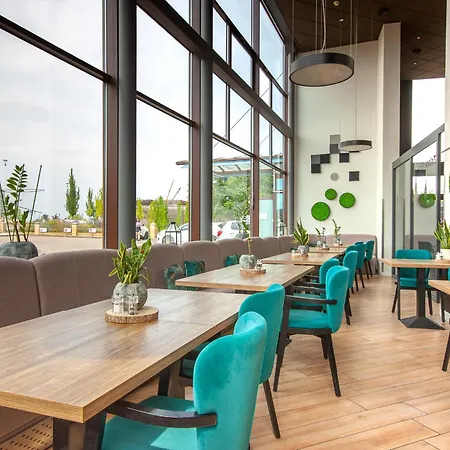 Qubus Hotel Zielona Góra-3