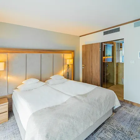 Hotel Senator-3