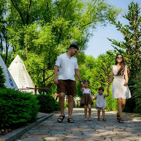 Western Camp Resort-3
