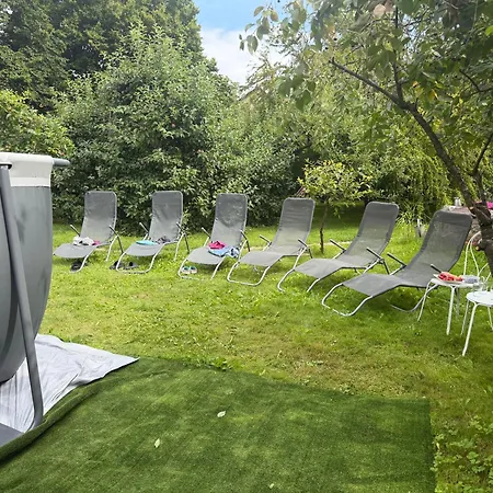 OAZA POD STRZECHĄ Klimatyczny dom na wyłączność z jacuzzi i dużym ogrodem-3