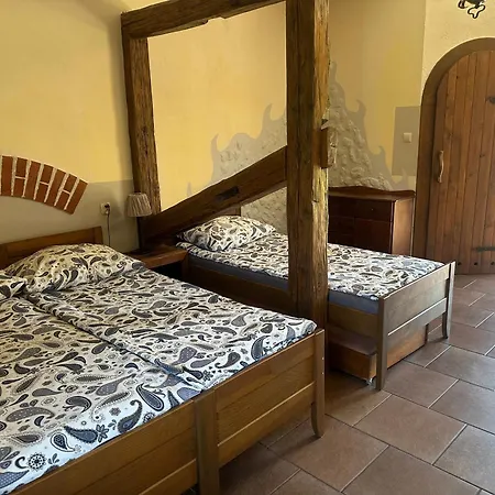 Pokoje i domki Saraceńska Chata-3