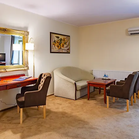 Hotel Robert'S Port-3