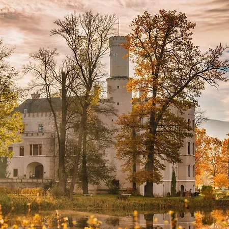 Zamek Karpniki Schloss Fischbach-2