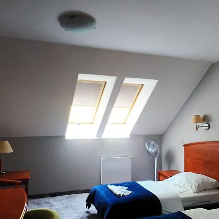 Hotel Piast-2