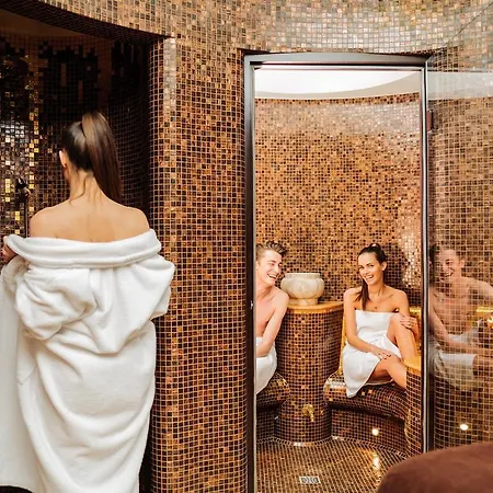 Villa Almira Wellness & Spa-3