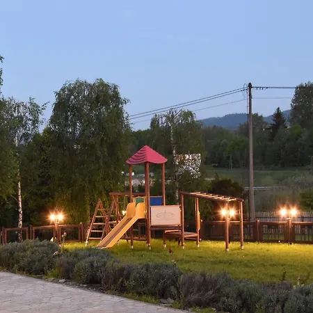 Huculska Restauracja I Noclegi-2