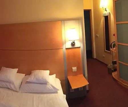 Hotel Omega-2