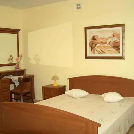 Hotel Mariage-2