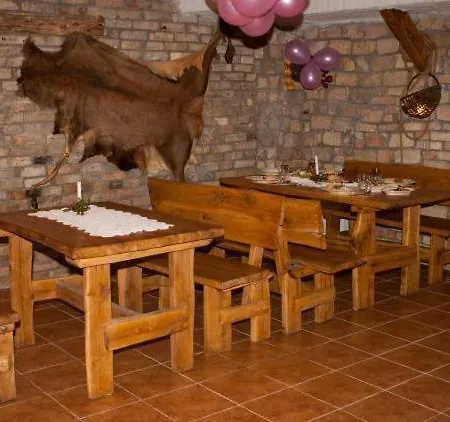 Gosciniec Dworak-3