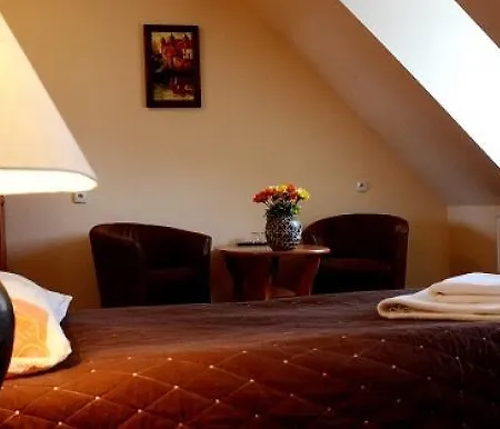 Hotelik przy Bramie-3