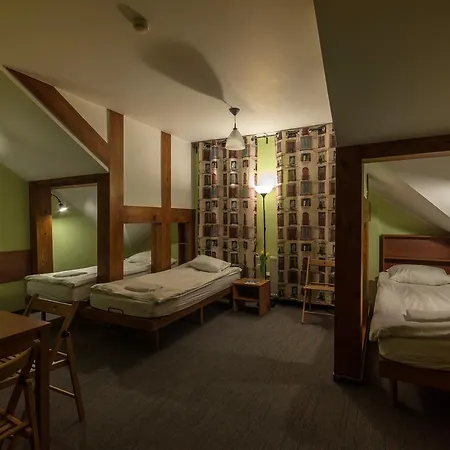Hill Inn-2