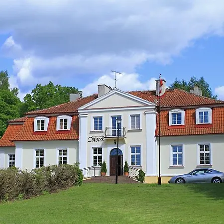 Hotel Księżycowy Dworek-2