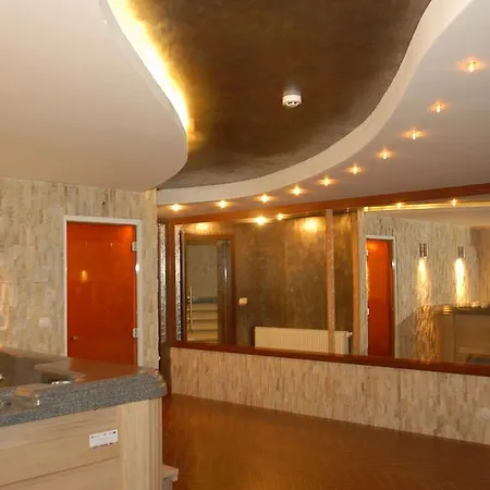 Hotel Skarpa-3