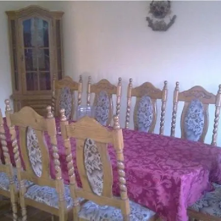 Green Country Hostel-2