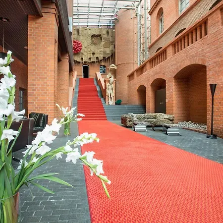 Hotel Blow Up Hall 5050-3