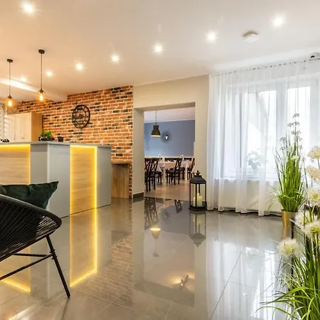 Samoobslugowy Hotel Astoria Fly Modlin Airport-2