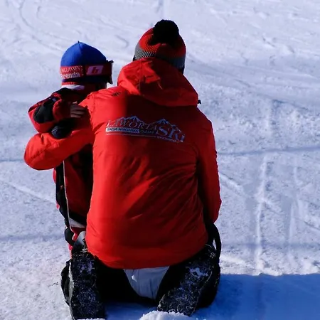 Pensjonat Laworta Ski-2