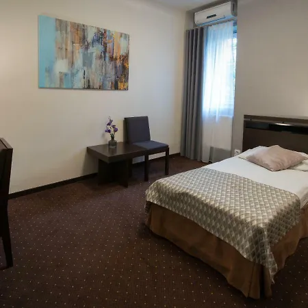 Hotel Capitol-2