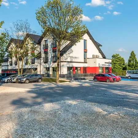 Airpark Balice-3