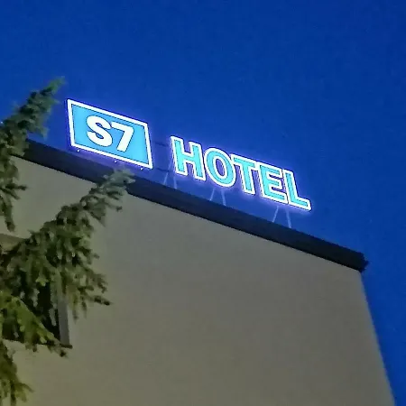 S7 Hotel-3