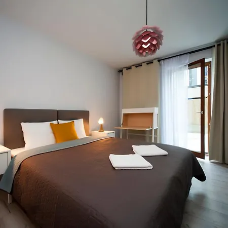 Very Berry - Maratonska 3 - Business Apartment, Garden, Check In 24H-3