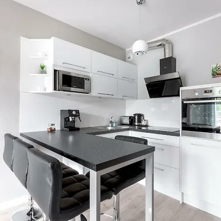 Apartamenty BlueSky - Ogrodnicza 7 i 9 - z widokiem na góry, w zielonej okolicy, blisko centrum i atrakcji Karpacza-3