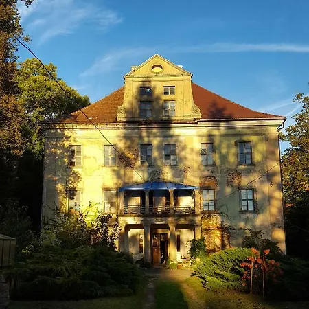 Pałac Rząsiny-3