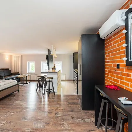 Exclusive Apartment Centrum-2
