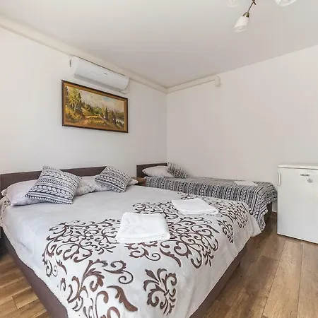 Pokoje I Apartamenty Poducha-3