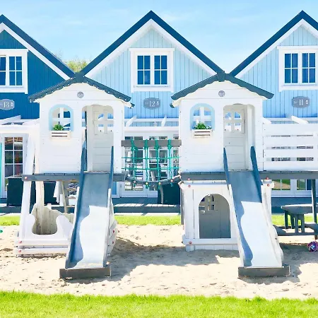 Baltic Family - domki całoroczne nad morzem basen kidsclub rowery-2
