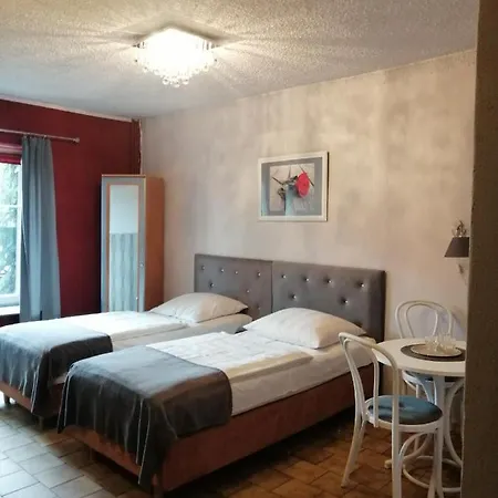 Zajazd pod Różą-3