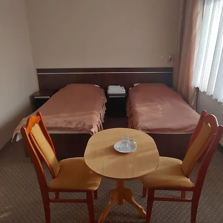 Hotel E7-2