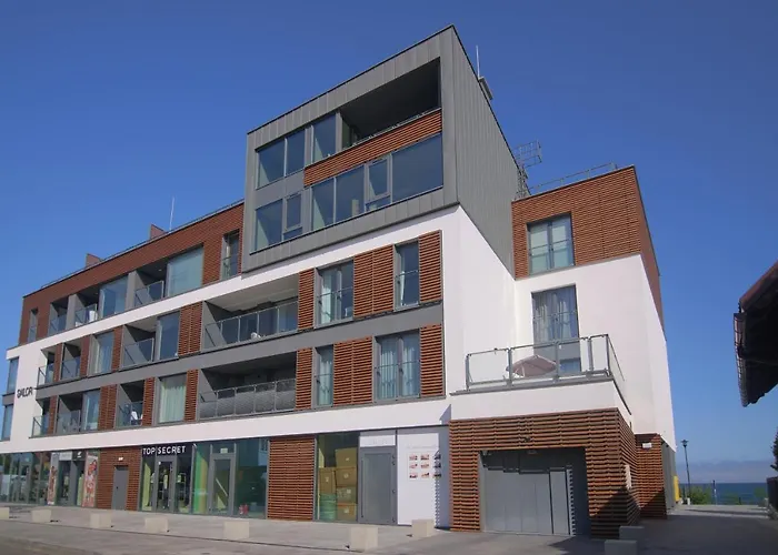 Sailor Residence