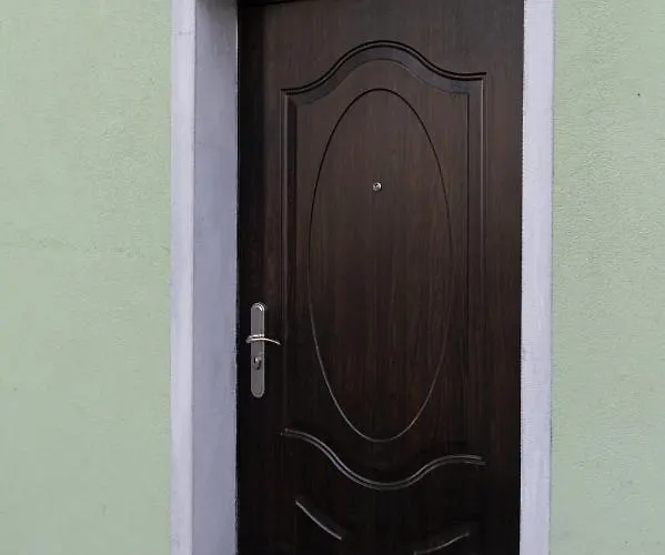 Twoja Przestrzeń Noclegi Pokoje Mieszkanie Do Wynajęcia Nowy Sącz, Polska