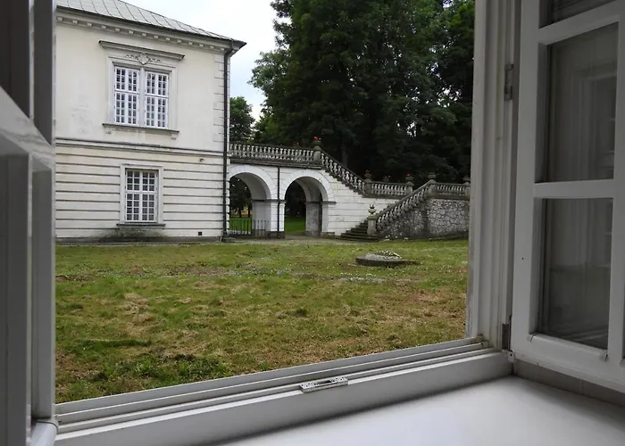 Pokoje Gościnne Pałac w Balicach Instytut Zootechniki PIB
