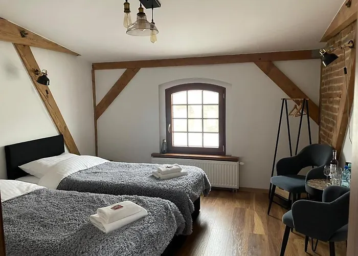 Hotel Miodosytnia Chwarszczany, Polska
