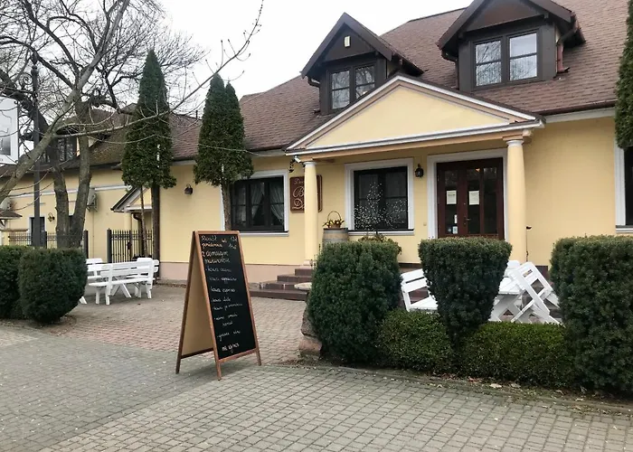 Dworek Biała Dama