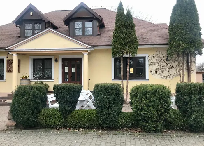 Dworek Biała Dama