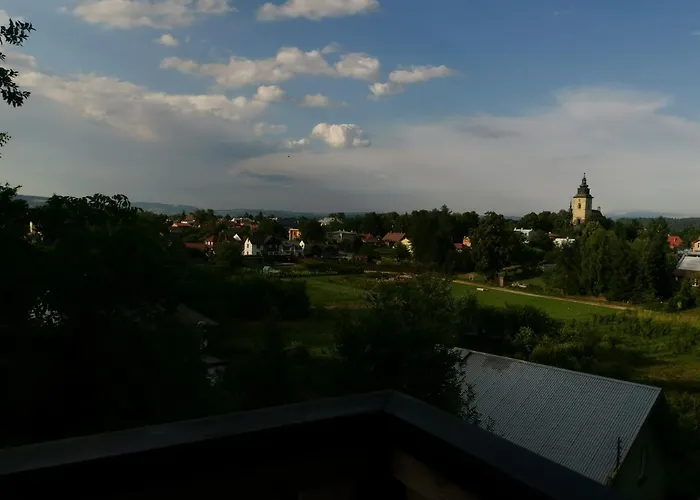 Klimatyczny dom, noclegi w lesie miejskim