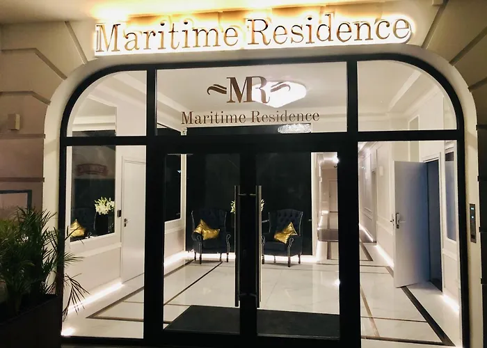 Luxury s In Residence Maritime