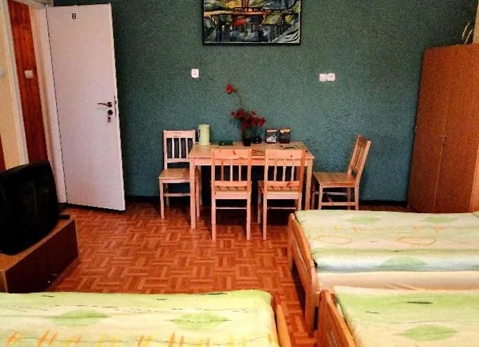 Hostel Luna