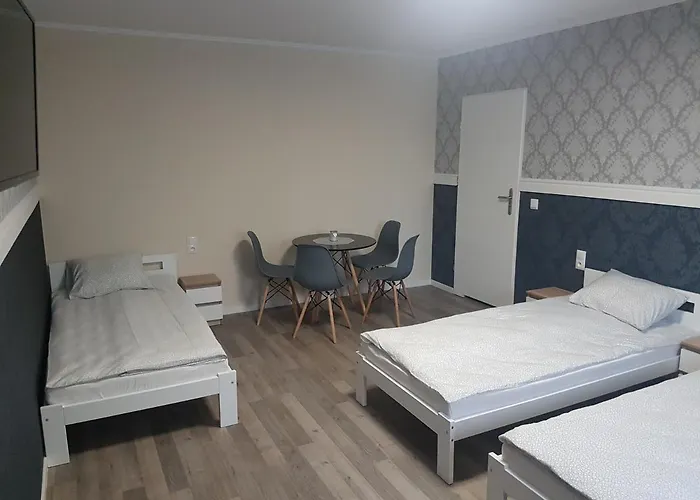 Ferienwohnung Dworek Pod Lwami Lewin Brzeski, Polen