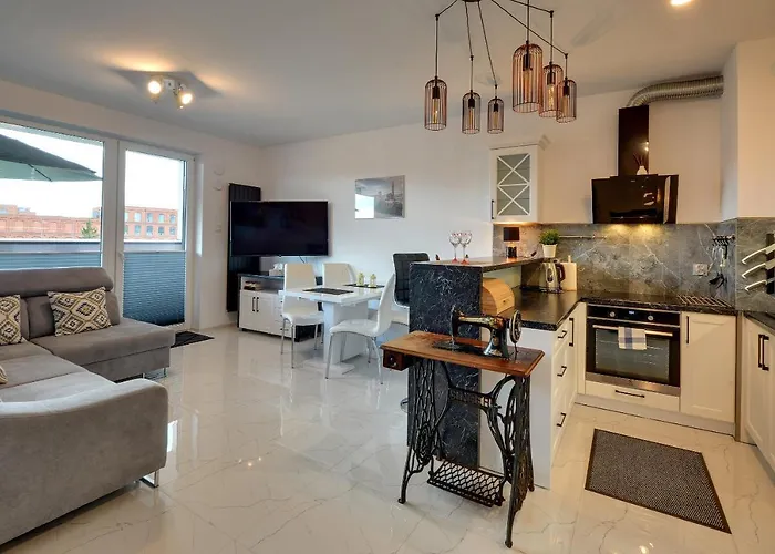 Lodz4rent - Premium Apartments 9,8 - MANUFAKTURA - Garaż - Wakacje 2025