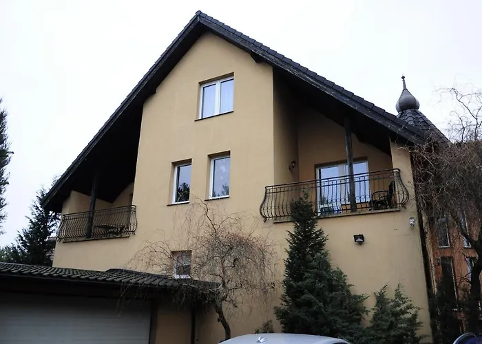 Zieliniec Poznań B&B, Polska