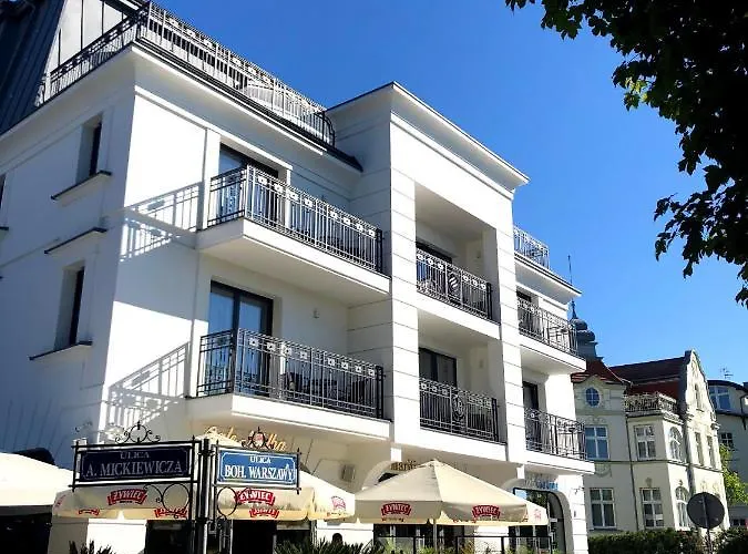 Luxury s In Residence Maritime