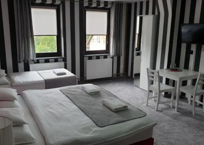Nata Pokoje Gościnne Restauracja