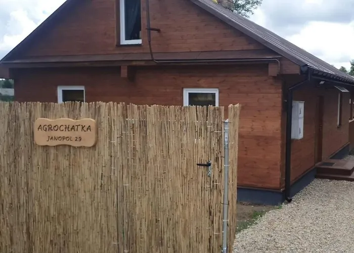 Agrochatka Janopol Kloczew, Polska
