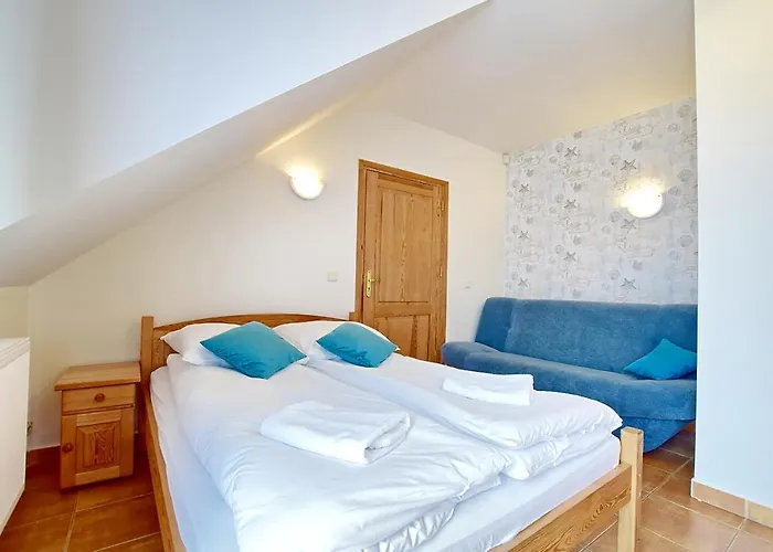Hotel Biały Łabędź Kretowiny, Polska